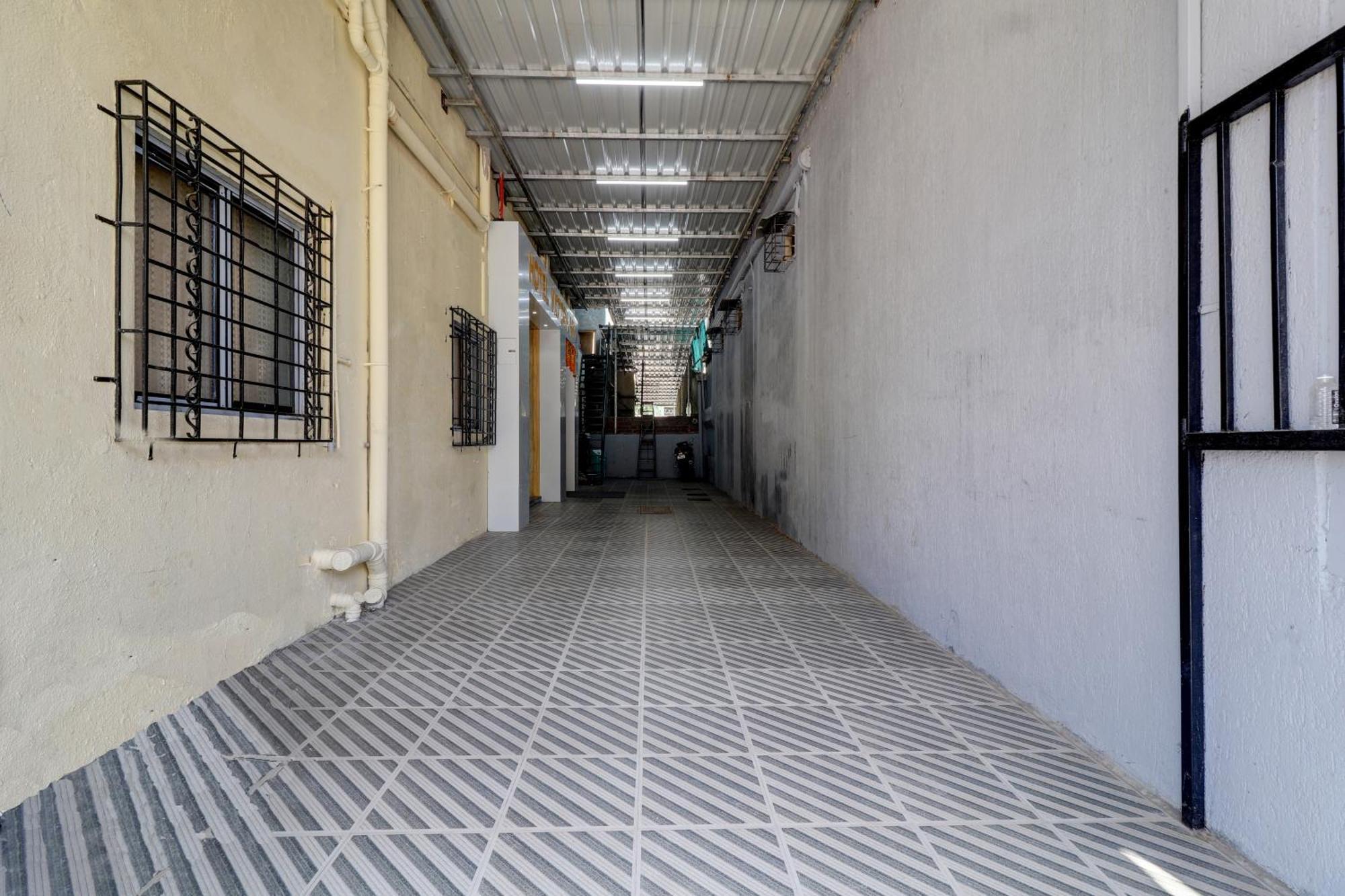 Victory Inn Turambhe Exterior photo
